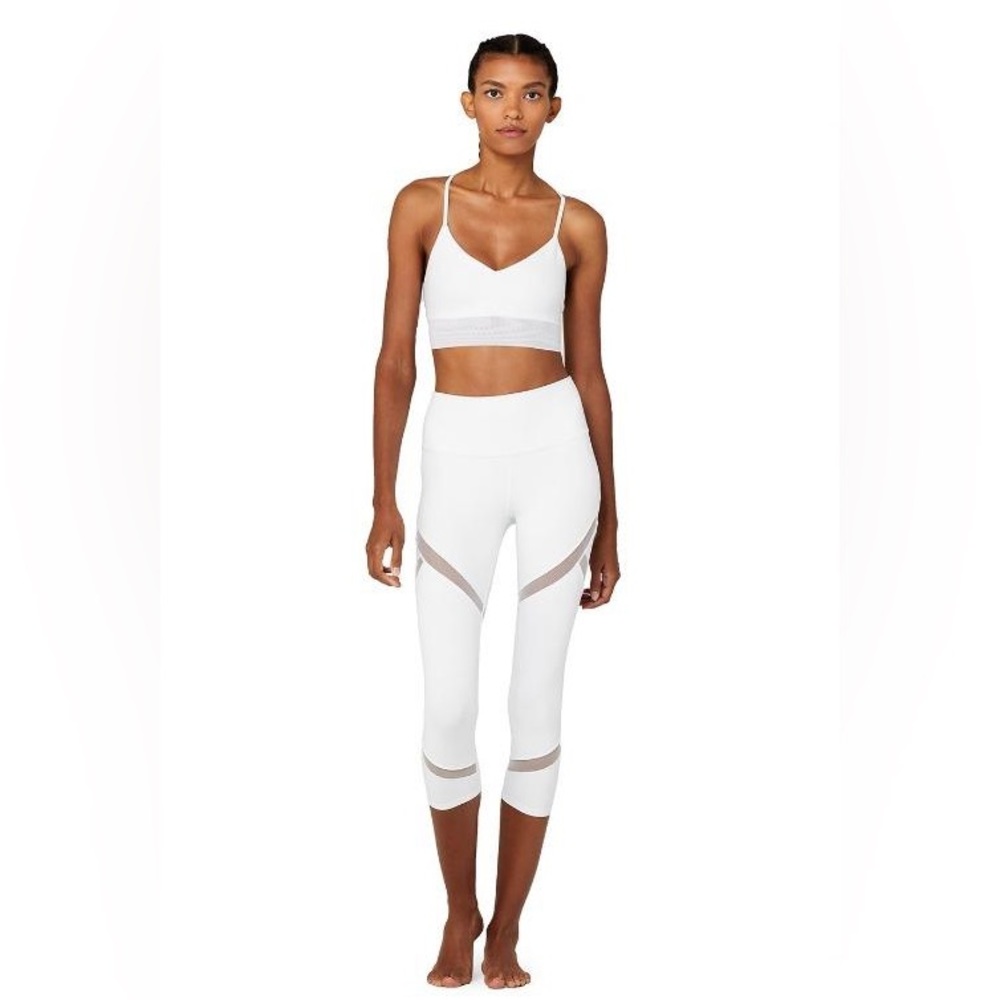 ALO YOGA High-Waist Mesmerize Mesh Capri Legging White Size US XS